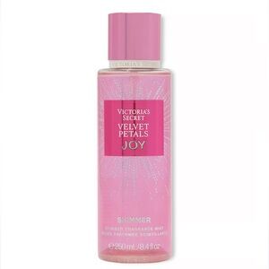 Victoria’s Secret Velvet Petals Joy Shimmer Fragrance Mist